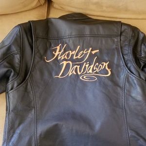 Leather harley davidson womens jacket small